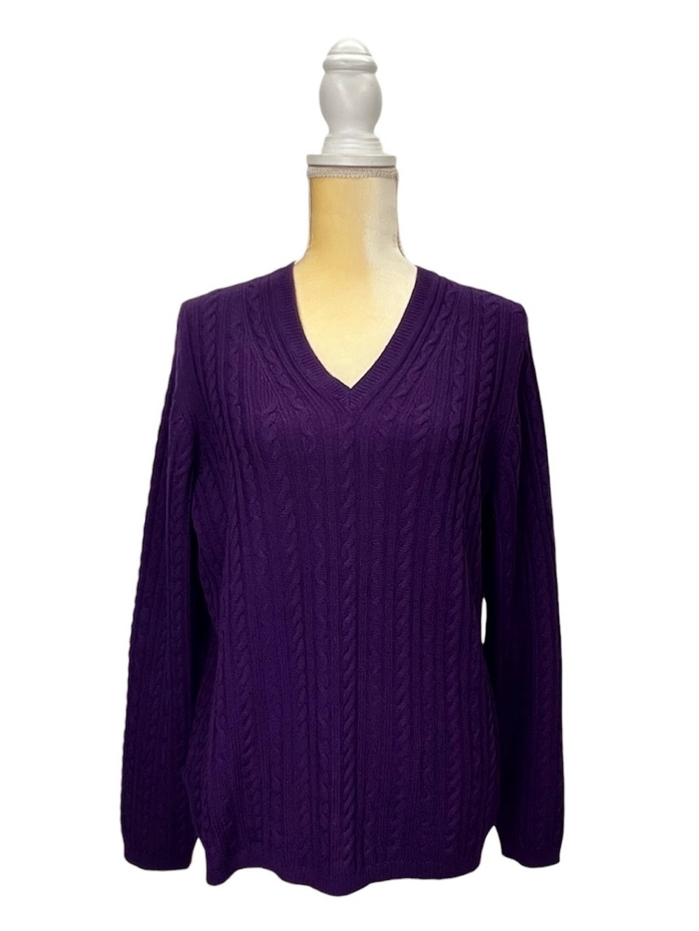 Brooks Brothers Cashmere Cable Kit V-Neck Sweater Women’s Size XL Purple EUC